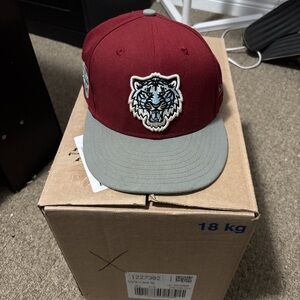 New Era Maroon and Gray Tiger Patch Snapback